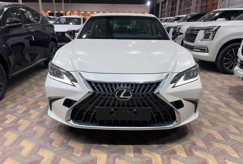 لكزس ES 350 2025