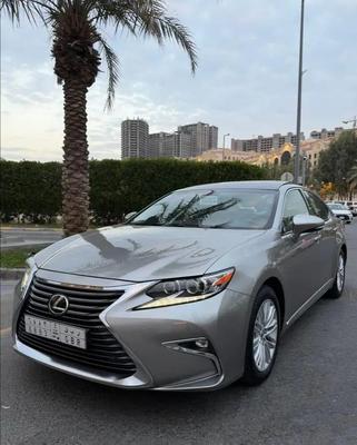 Lexus ES 350 2016
