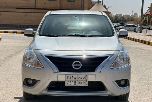 Nissan Sunny 2024