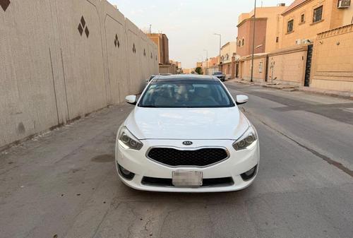 Kia Cadenza 2015