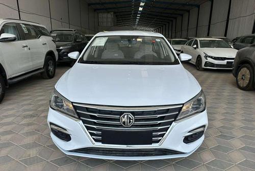 MG 5 2025