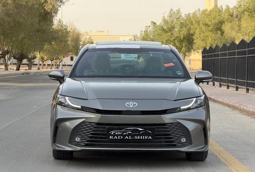 Toyota Camry 2025