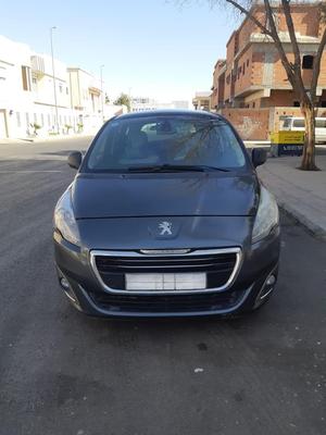 Peugeot 5008 2015