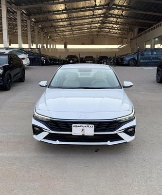 Hyundai Elantra 2025