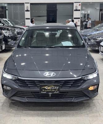 Hyundai Elantra 2025