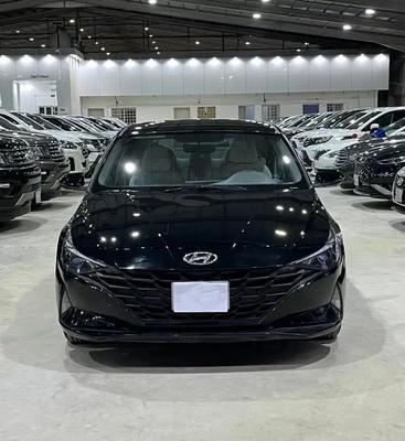 Hyundai Elantra 2022