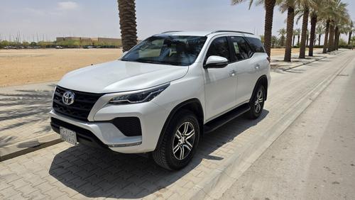 Toyota FJ 2025