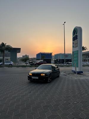 بي ام دبليو 318 2004