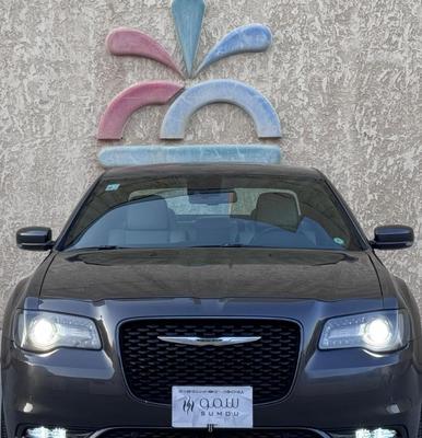 كرايسلر 300 2021