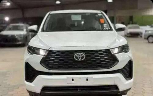 Toyota Innova 2025