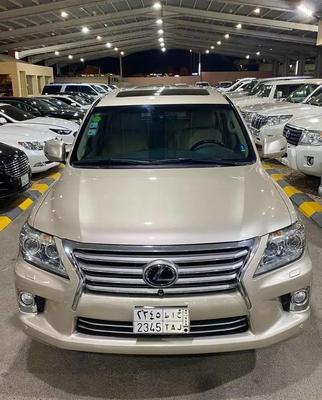 لكزس LX 570 2013