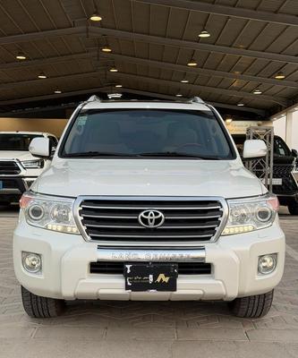 Toyota Land Cruiser 2014
