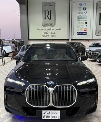 BMW 740 2023
