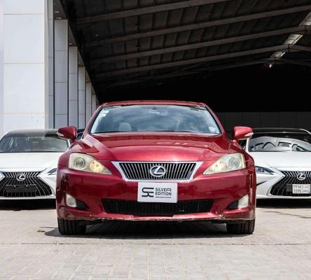 لكزس أخرى 2010
