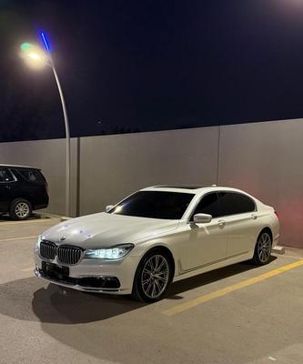 BMW 730 2016