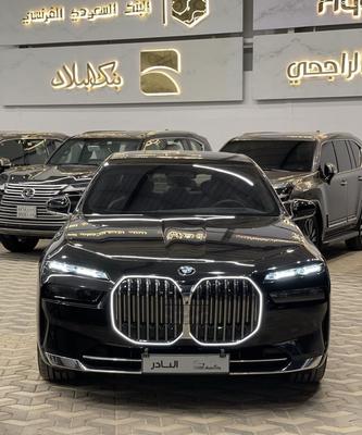 بي ام دبليو 735 2024