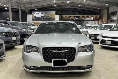 Chrysler 300 2022