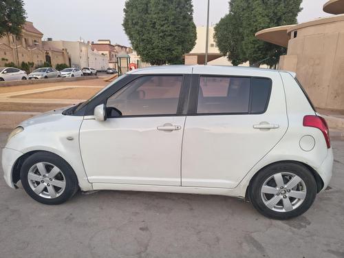 سوزوكى APV 2009