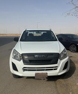 ايسوزو دى ماكس 2021