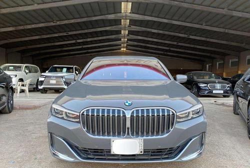 بي ام دبليو 730 2022