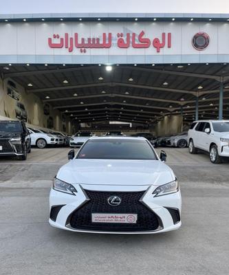 Lexus ES 350 2021