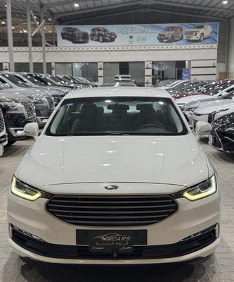 Ford Taurus 2020