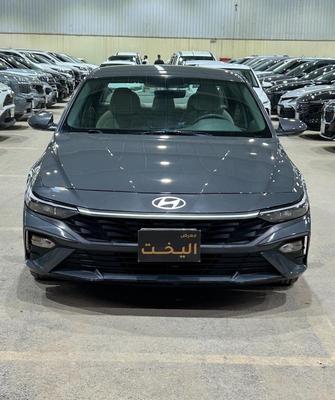 Hyundai Elantra 2024