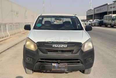 ايسوزو دى ماكس 2019