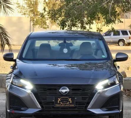 Nissan Altima 2023