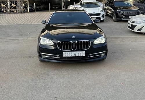 بي ام دبليو 730 2015