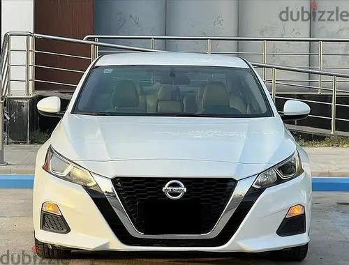 Nissan Altima 2021
