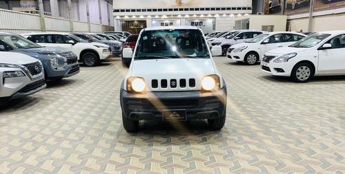 Suzuki Jimny 2011