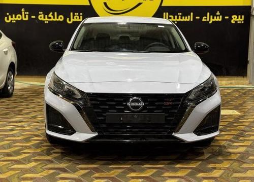 Nissan Altima 2023