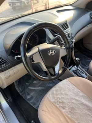 Hyundai Accent 2015