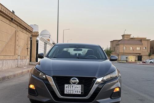 Nissan Altima 2022