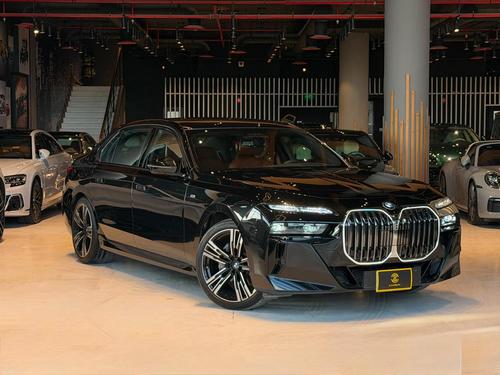 BMW 735 2024