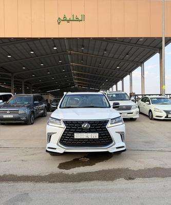 Lexus LX 570 2021