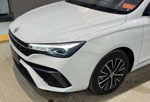 MG 5 2025