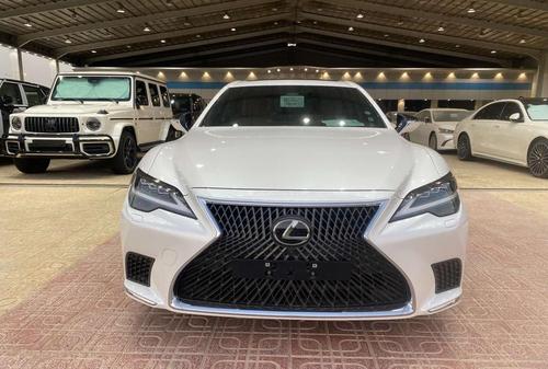 Lexus LS 500 2025
