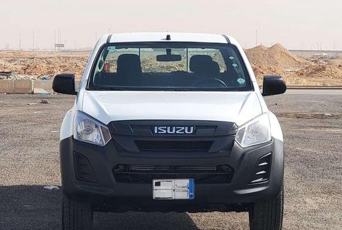 ايسوزو دى ماكس 2023