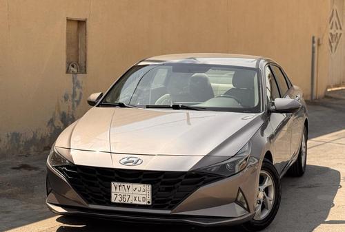 Hyundai Elantra 2021