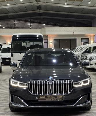 بي ام دبليو 730 2021