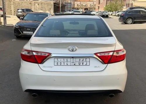تويوتا كامري 2017