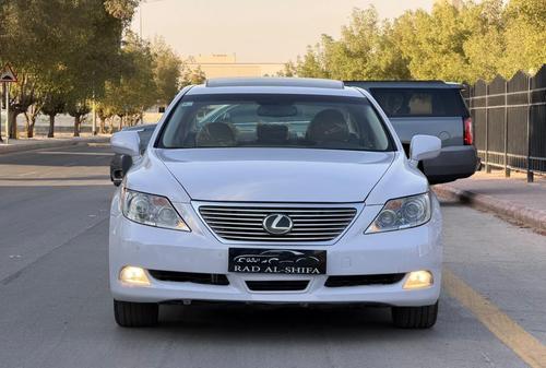 لكزس أخرى 2009