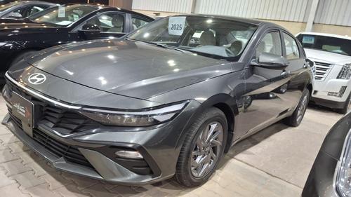 Hyundai Elantra 2025