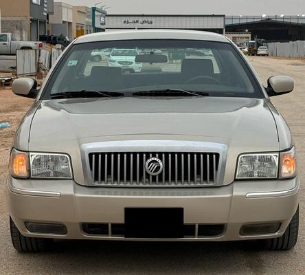 Mercury Grand Marquis 2010