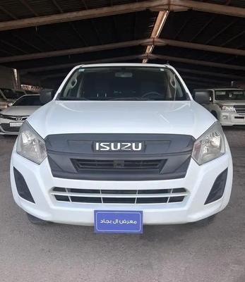 ايسوزو دى ماكس 2023