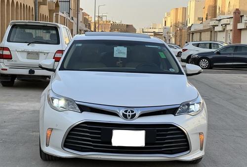 Toyota Avalon 2016