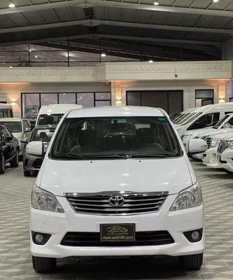 Toyota Innova 2015