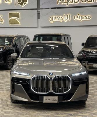 BMW 735 2026